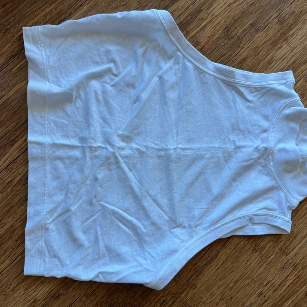 Lululemon White Sleeveless Crop Top